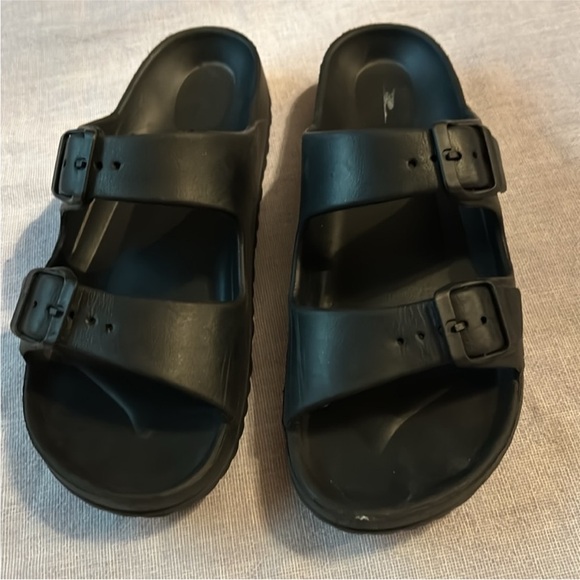 Crane Shoes - Crane Black Lightweight Sandals sz 10
